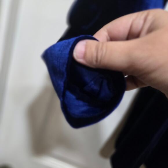 Chico’s Velvet Top Size 3 XL Navy Blue Long Sleeve Blouse - Picture 9 of 10